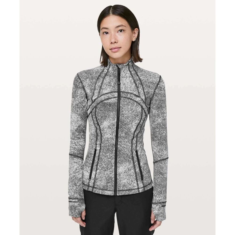 Lululemon Define Black White Spray Long Sleeve Jacket Full zip Women's Size 8